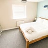 Photo 9: Double bedroom