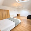 Photo 2: Room 6