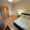 Photo 14: Room 4
