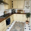 Photo 12: Kitchen 