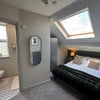 Photo 16: Room 6 with Ensuite