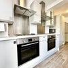 Photo 6: Kitchen 