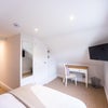 Photo 5: Room 6
