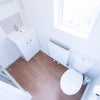Photo 4: Ensuite to Room 3
