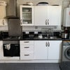 Photo 3: Kitchen 
