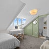 Photo 5: Room 6
