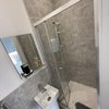 Photo 6: rm5 ensuite