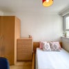Photo 4: Bedroom