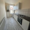 Photo 10: Kitchen 