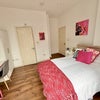 Photo 3: SPACIOUS ROOM