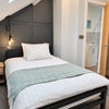 Photo 4: Ensuite 6