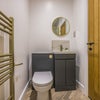 Photo 3: ROOM 5 ENSUITE