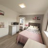 Photo 2: Room 3, En-suite room