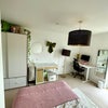 Photo 5: Double bedroom 1