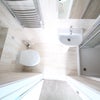 Photo 4: Room 10 Ensuite