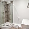 Photo 8: Large en-suite bathroom