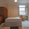 Photo 4: Room 1