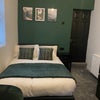 Photo 4: Room 2 - Ensuite Room