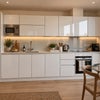 Photo 2: Kitchenette