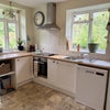 Photo 4: Kitchen