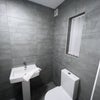 Photo 3: Room 1 Ensuite