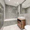 Photo 5: bathroom