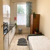 Photo 3: Room 8 (single room)