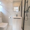 Photo 3: FF Rear Ensuite (£1150pcm INC ALL BILLS)