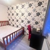 Photo 4: Room 1
