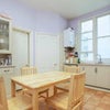 Photo 5: Kitchen