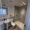 Photo 3: En suite bathroom