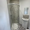 Photo 5: Room 5 En-Suite