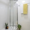 Photo 4: En suite 