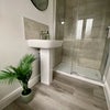 Photo 6: Room 5 ensuite