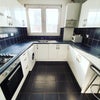 Photo 4: Kitchen