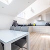 Photo 7: Kitchen
