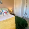 Photo 8: Room 4