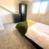 Photo 9: Room 4