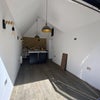 Photo 8: Lounge area 