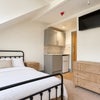 Photo 7: Room 7