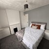 Photo 2: Double bedroom