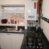 Photo 2: kitchen