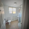 Photo 2: Top floor en-suite