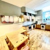Photo 4: Kitchen 