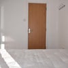 Photo 10: Room 2