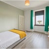 Photo 5: ROOM 2