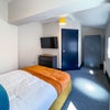 Photo 5: Room 3 - En-suite