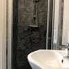 Photo 9: Room 1 Ensuite