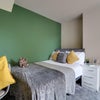 Photo 1: Room 4