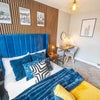 Photo 6: Bedroom